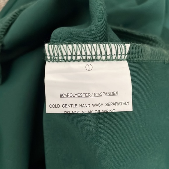 Hello Molly Dress - Picture 4 of 12